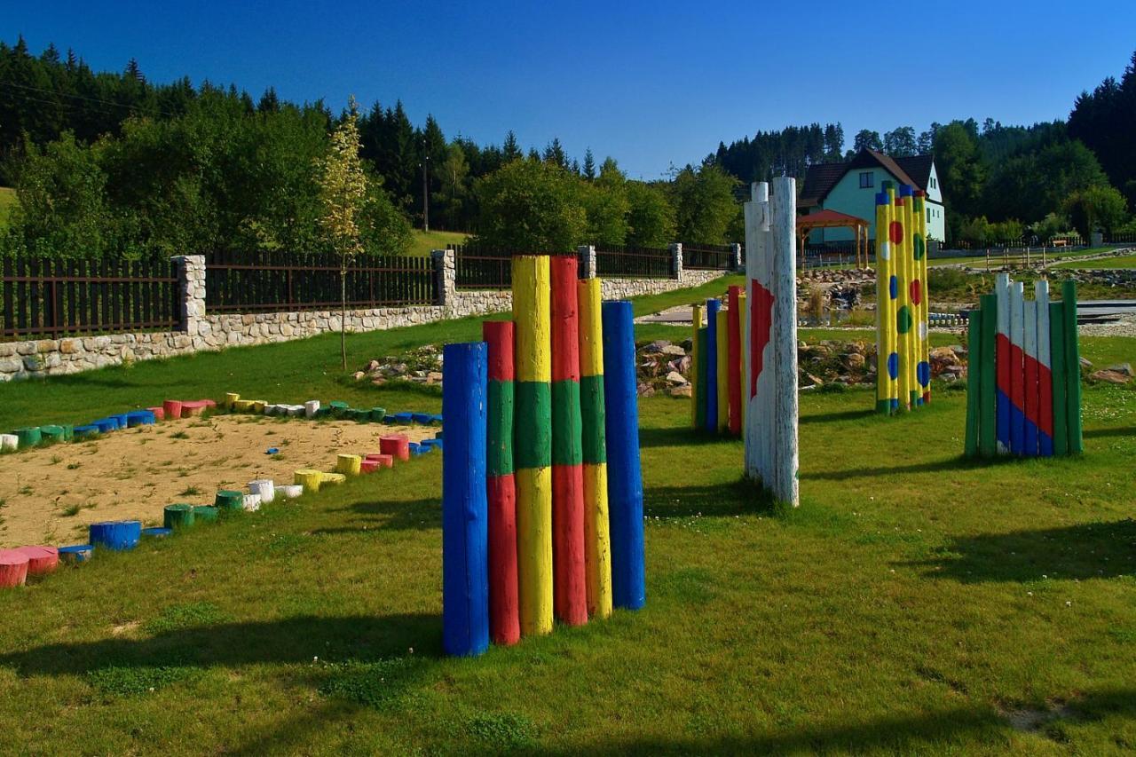 Hotel Forestyma Годонин Экстерьер фото